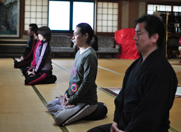 恵運寺の坐禅